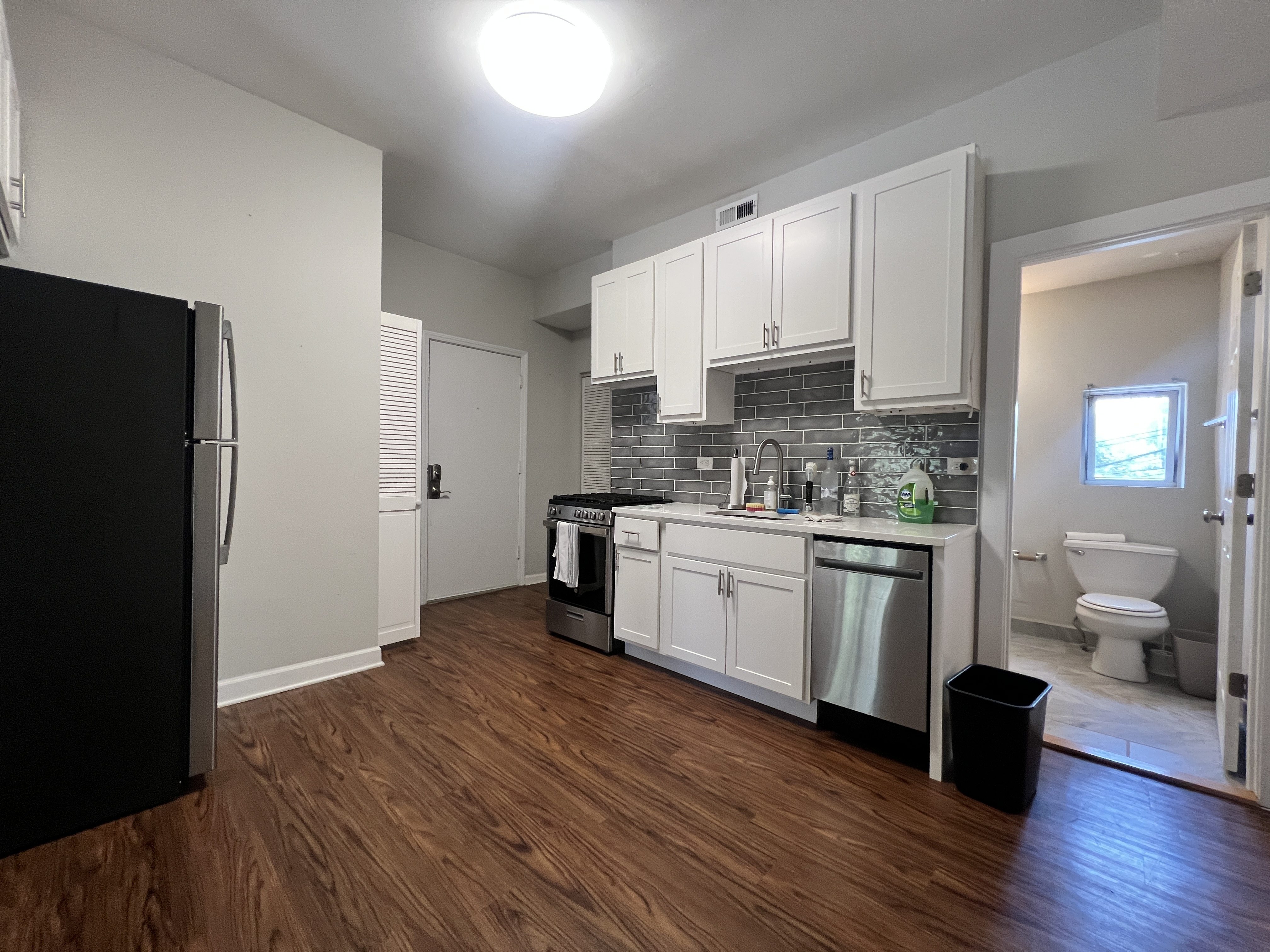 858 N. Wood St./1811 W. Iowa St. 858 N. Wood St., Chicago, IL 60622 West Town - Leasing by Cross Street